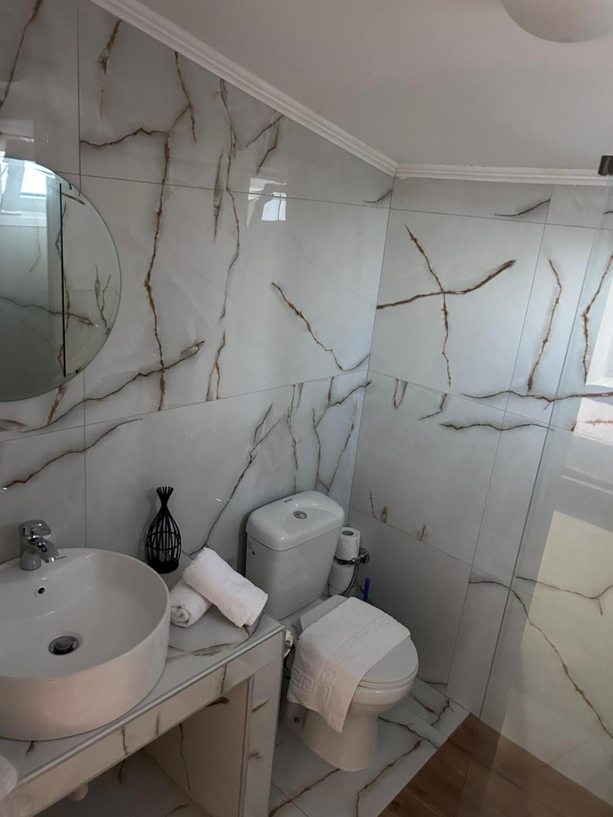 Amaya Pine Rooms Керамоти Екстериор снимка